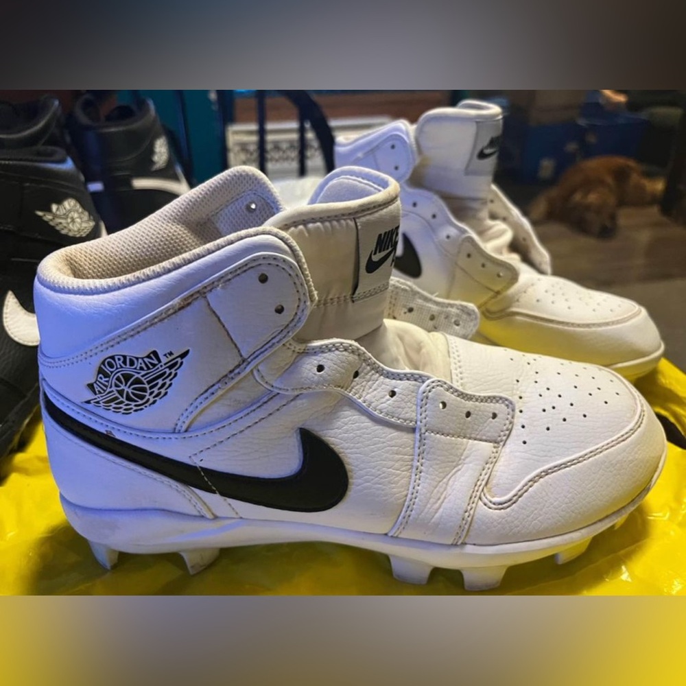 Jordan 1 baseball cleats